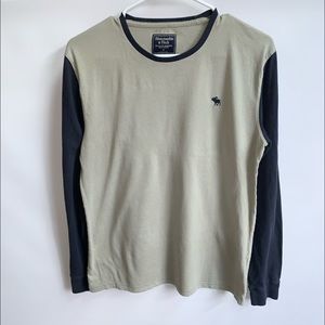 Abercrombie crew neck long sleeve shirt
